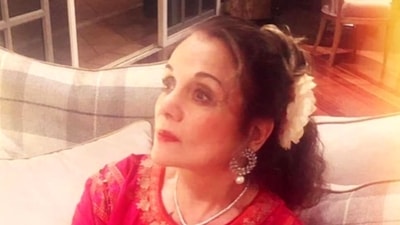 Mumtaz was recently admitted to a hospital. Mumtaz was recently admitted to a hospital. 