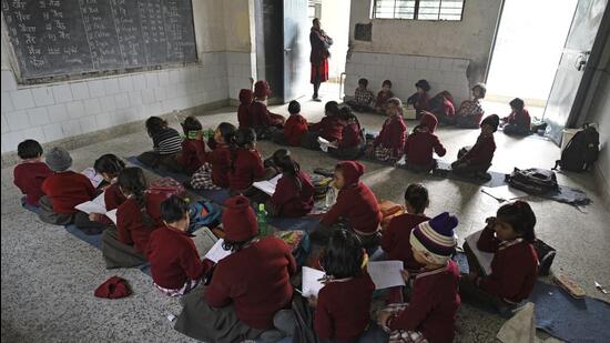 The principal of an east Delhi municipal school said the corporation expects the sanitation worker or helpers to also look after security but that is neither practical nor possible. (Representative image/HT Archive)