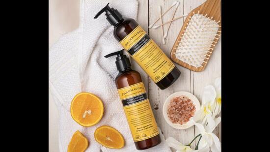 The Pharmacopia Citrus Shampoo & Conditioner from KIMIRICA cleanses, hydrates & nourishes the hair with its plant-based ingredients and potent antioxidants