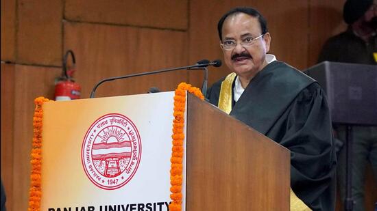 M Venkaiah Naidu, Vice-President, addresses the 69th convocation of Panjab University (PU) in Chandigarh on Friday. He said he was happy that chief ministers of Punjab and Haryana and the governors of both states are here on this occasion. He hoped that they will extend all the support to the university. (Sanjeev Sharma/HT)