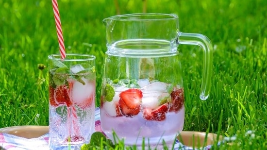 Flavour your water: Drink a glass of lemon water which not only helps in detoxification but also to fight dehydration.(Pexels)