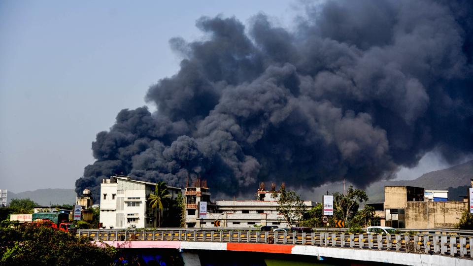 2 missing in Navi Mumbai fire that gutted 3 factories; 2 injured | Mumbai news 2 missing in Navi Mumbai fire that gutted 3 factories; 2 injured | Mumbai news