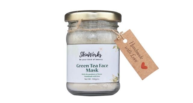 The handmade Green Tea Face Mask by SKINWORKS can fight off bacteria that leads to acne breakouts