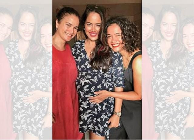 Sameera says when she was acting, it was more men who’d come up to her. Today, there’s women who’ll come up to her and give big hugs and tell her they love her. “It feels so good when a woman gives you a compliment,” she says