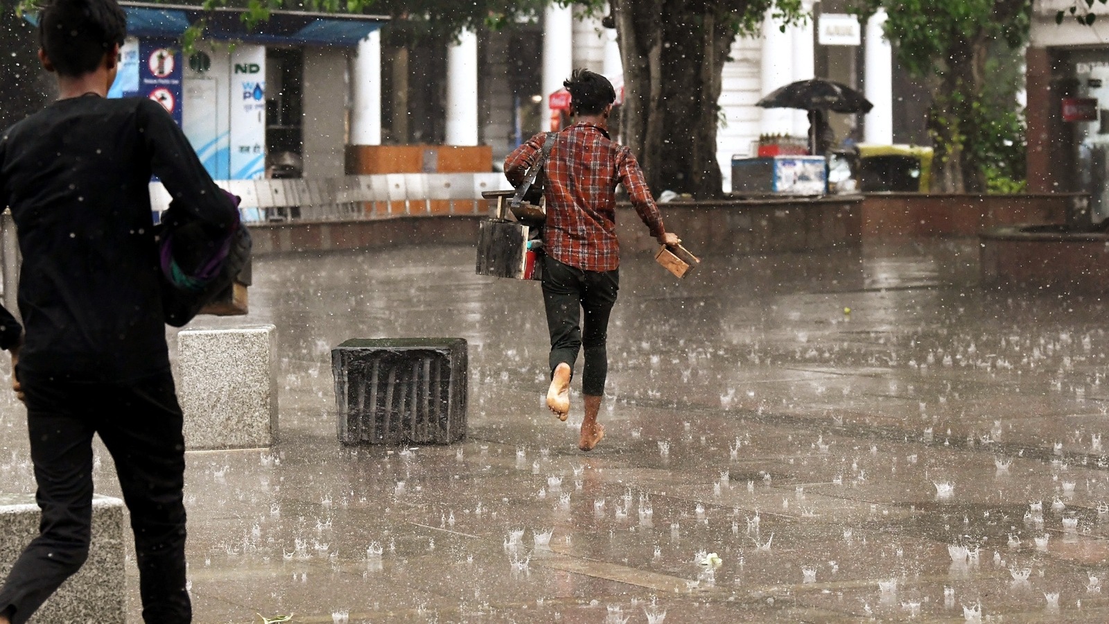 Delhi gets light rain, heatwave likely to return from Monday | Latest ...
