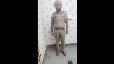 The accused, identified as Avinash Kumar, a resident of Kurali, Mohali, completed his bachelor of arts (BA) from a private college in Chandigarh last year and had been unemployed since, said police. (HT Photo) The accused, identified as Avinash Kumar, a resident of Kurali, Mohali, completed his bachelor of arts (BA) from a private college in Chandigarh last year and had been unemployed since, said police. (HT Photo)