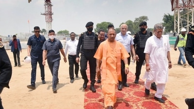 UP chief minister Yogi Adityanath visited Ayodhya (HT photo) (HT_PRINT) UP chief minister Yogi Adityanath visited Ayodhya (HT photo) (HT_PRINT)