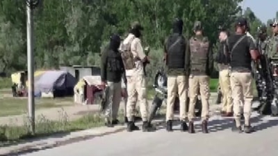 Srinagar terrori attack: A policeman suffered serious injuries. (deferred visuals) n (ANI) Srinagar terrori attack: A policeman suffered serious injuries. (deferred visuals) n (ANI)