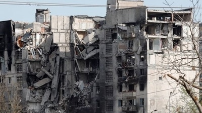 A view shows a residential building destroyed during Ukraine-Russia conflict in the southern port city of Mariupol. (Reuters Photo)