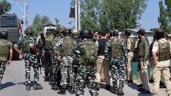 Security personnel cordon off the area at Aiwa Bridge on the Ali Jan road, in Srinagar on May 7, 2022(ANI Photo)