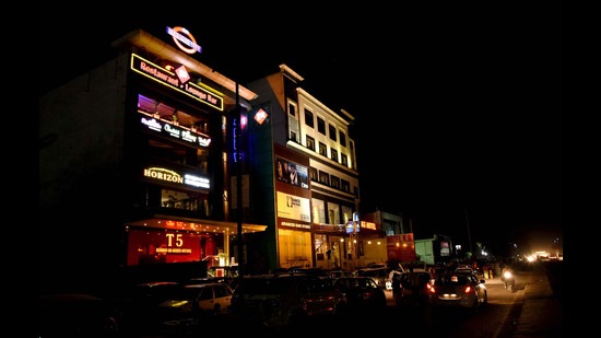The eatery owners had met Ludhiana west MLA Gurpreet Gogi Bassi, who further talked to the police commissioner. (HT File)