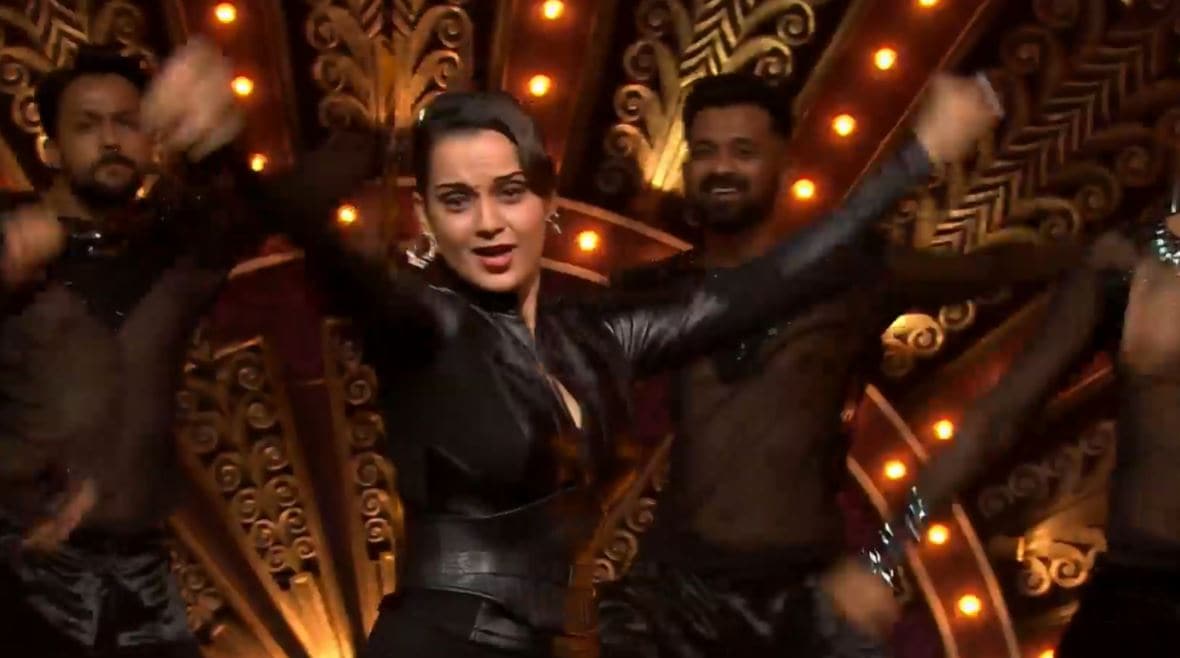 Kangana Ranaut performs on the stage.