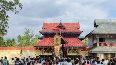 There is a custom called Poora Vilambaram where an elephant, decorated with ornaments, pushes open the south entrance gate of the Vadakkunnathan Temple with the idol of 'Neithilakkavilamma' atop it. (Pinterest) There is a custom called Poora Vilambaram where an elephant, decorated with ornaments, pushes open the south entrance gate of the Vadakkunnathan Temple with the idol of 'Neithilakkavilamma' atop it. (Pinterest)