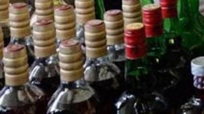 A 42-year-old man in Ujjain complained to authorities about a shop allegedly selling him adulterated liquor. (Representative Photo/PTI) A 42-year-old man in Ujjain complained to authorities about a shop allegedly selling him adulterated liquor. (Representative Photo/PTI)