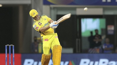 Mumbai: MS Dhoni, captain of Chennai Super Kings plays a shot during the Indian Premier League 2022 cricket match between Chennai Super Kings and Delhi Capitals, at the DY Patil Stadium in Mumbai, Sunday, May 8, 2022. (Sportzpics for IPL/PTI Photo)(PTI05_08_2022_000205A) (PTI) Mumbai: MS Dhoni, captain of Chennai Super Kings plays a shot during the Indian Premier League 2022 cricket match between Chennai Super Kings and Delhi Capitals, at the DY Patil Stadium in Mumbai, Sunday, May 8, 2022. (Sportzpics for IPL/PTI Photo)(PTI05_08_2022_000205A) (PTI)