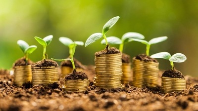 Career Horoscope Today: Get daily astrological predictions on career and money for your zodiac signs