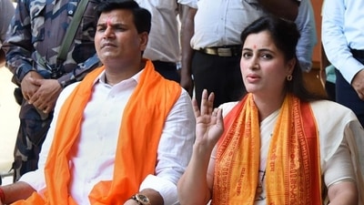 Navneet Rana (right) with husband Ravi Rana. (PTI) Navneet Rana (right) with husband Ravi Rana. (PTI)