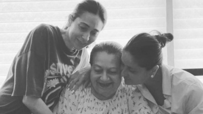 Kareena Kapoor and Karisma Kapoor with their mother Babita on Mother's Day. Kareena Kapoor and Karisma Kapoor with their mother Babita on Mother's Day.