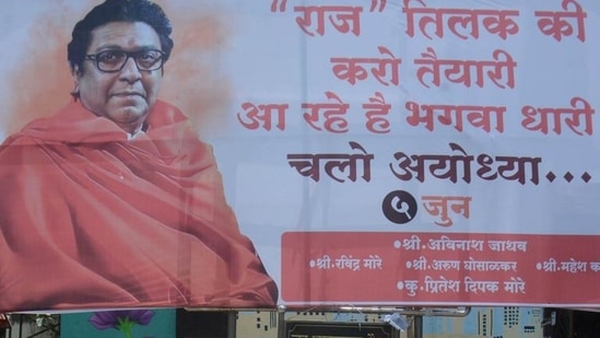 MNS workers put up banners in the city after their party chief Raj Thackeray announced he would be visiting Ayodhya on 5th June to pay obeisance to Lord Shri Ram, in Thane.&nbsp;(Praful Gangurde/HT file photo)