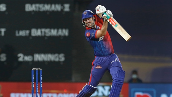 Mumbai: Mitchell Marsh of Delhi Capitals plays a shot during the Indian Premier League 2022 cricket match between Chennai Super Kings and Delhi Capitals, at the DY Patil Stadium in Mumbai, Sunday, May 8, 2022. (Sportzpics for IPL/PTI Photo)(PTI05_08_2022_000214B)(PTI)