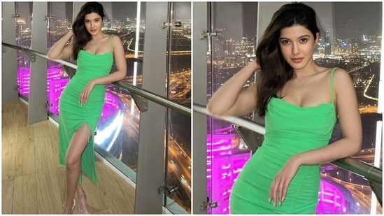 In another Instagram post, the gorgeous young and dynamic Shanaya Kapoor shines bright like the city lights in this green drawstring bodycon dress.(Instagram/@shanayakapoor02)