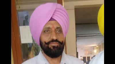 “People of this area were living with the problem and the government paid no attention to resolving the problem.” the AAP MLA Daljit Singh Grewal said, adding that he was committed to the all-round development of the constituency in Ludhiana. (HT FILE)