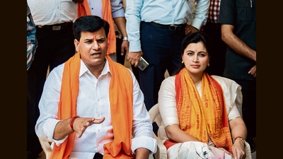 Ravi Rana and Navneet Rana. (HT PHOTO) Ravi Rana and Navneet Rana. (HT PHOTO)