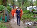 Cyclone Asani: NDRF and police personnel at low lying areas of fishermen village, for the landfall of Cyclone Asani, in Andaman and Nicobar Islands.&nbsp;(PTI)