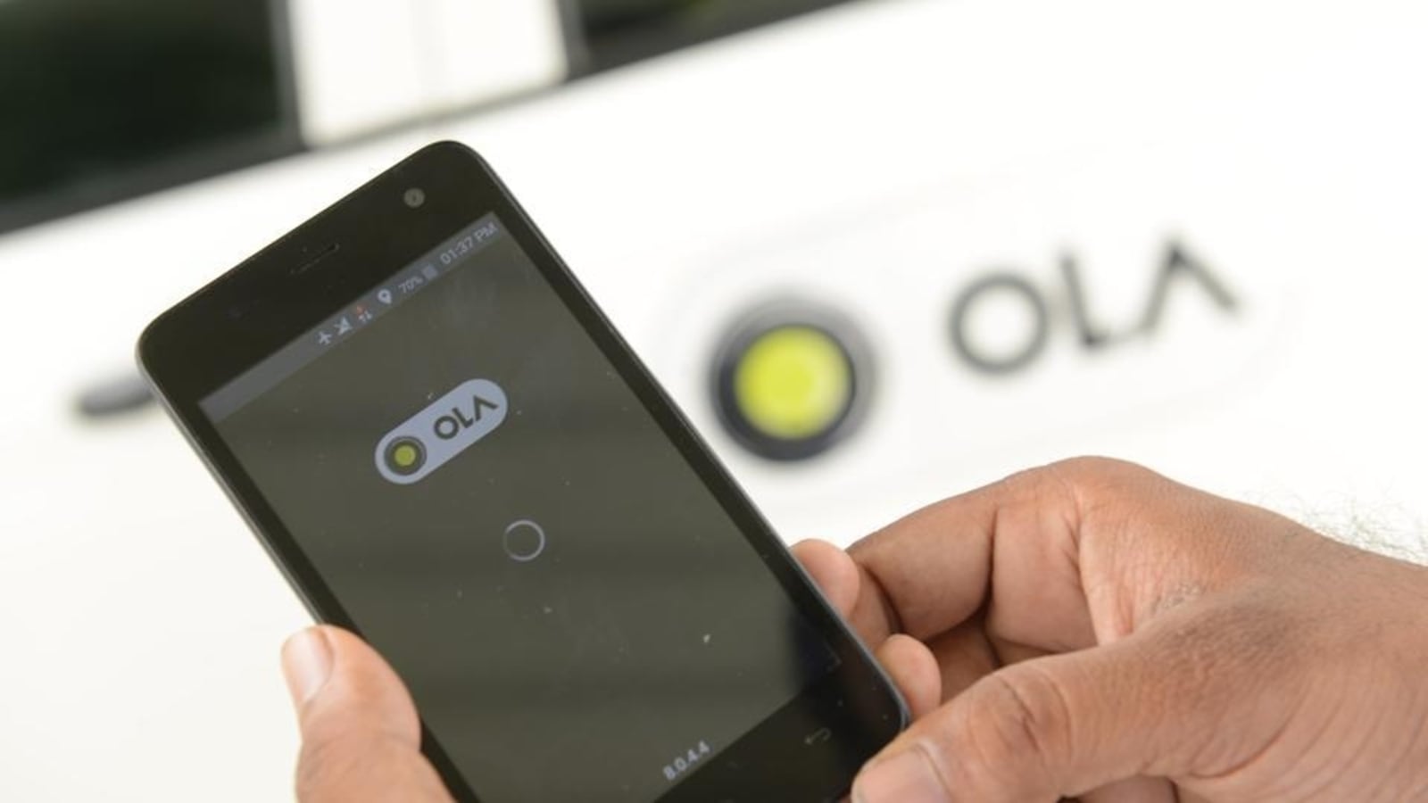 Govt to look into “unfair practices” of Ola and Uber