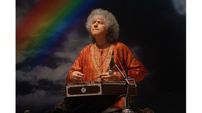 Pandit Shiv Kumar Sharma in Mumbai in 2007. He received the Sangeet Natak Akademi Award in 1986 and the Padma Shri in 1991. He was honoured with Padma Vibhushan, nation’s second-highest civilian award in 2001. (Prodip Guha/HT Photo) Pandit Shiv Kumar Sharma in Mumbai in 2007. He received the Sangeet Natak Akademi Award in 1986 and the Padma Shri in 1991. He was honoured with Padma Vibhushan, nation’s second-highest civilian award in 2001. (Prodip Guha/HT Photo)