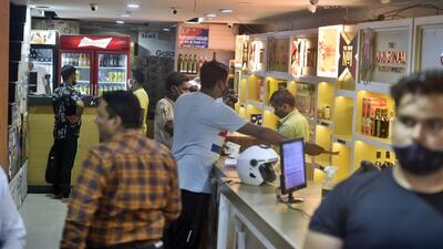 Each liquor zone is allowed a maximum of 27 retail vends and, on average, that works out to about three retail vends per ward. (HT Archive) Each liquor zone is allowed a maximum of 27 retail vends and, on average, that works out to about three retail vends per ward. (HT Archive)