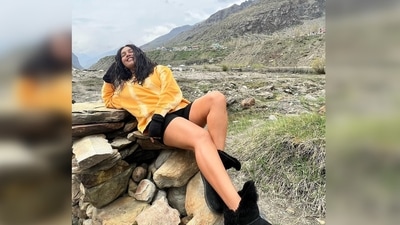 Bhumi Pednekar climbed some rocks and sat on them to strike a raw yet stunning pose for the camera. (Instagram/@bhumipednekar) Bhumi Pednekar climbed some rocks and sat on them to strike a raw yet stunning pose for the camera. (Instagram/@bhumipednekar)