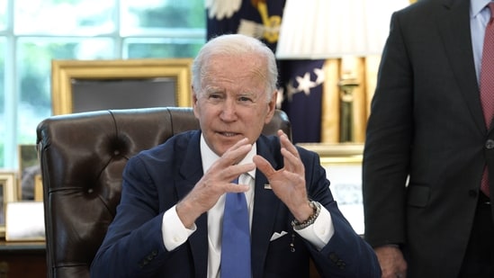 U.S. President Joe Biden speaks before signing S. 3522, the "Ukraine Democracy Defense Lend-Lease Act of 2022," in the Oval Office of the White House in Washington, D.C.,(Bloomberg)