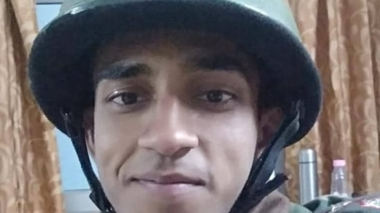 Captain Ashutosh Kumar of 18 Madras Regiment was killed during a gun battle with terrorists in north Kashmir’s Machil sector on November 8, 2020. (HT PHOTO)