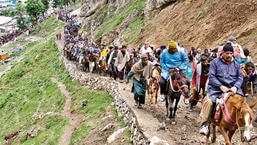 Pilgrims on their way to Amarnath (File photo)