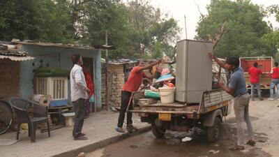 Since the Chandigarh administration put up the eviction notice at Janta Colony in Sector 25 last week, residents have been leaving with their belongings. (Keshav Singh/HT) Since the Chandigarh administration put up the eviction notice at Janta Colony in Sector 25 last week, residents have been leaving with their belongings. (Keshav Singh/HT)