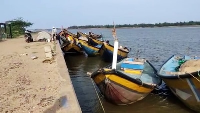 The cyclonic storm is under the continuous surveillance of Doppler Weather Radar (DWR) at Machilipatnam, Andhra Pradesh. (ANI) The cyclonic storm is under the continuous surveillance of Doppler Weather Radar (DWR) at Machilipatnam, Andhra Pradesh. (ANI)