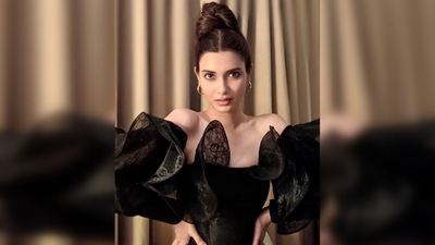 Diana Penty found these stunning photos of herself while scrolling through her phone. She captioned her post, "Found some good stuff while looking for some other stuff on my phone." (Instagram/@dianapenty) Diana Penty found these stunning photos of herself while scrolling through her phone. She captioned her post, "Found some good stuff while looking for some other stuff on my phone." (Instagram/@dianapenty)