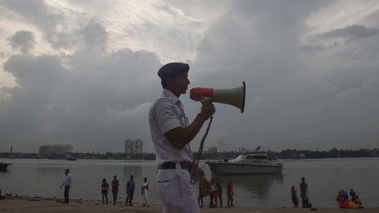 Telangana's Nalgonda, Suryapet, Bhadradri Kothagudem, Khammam and Mulugu districts are likely to receive light to moderate rainfall.(PTI)