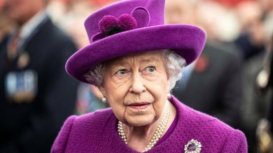 Britain's Queen Elizabeth skipped the opening of parliament on Tuesday due to her episodic mobility issues(Richard Pohle/Pool via REUTERS)