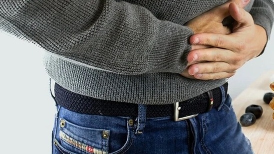 An upset stomach: Gas, bloating, indigestion, constipation are classic signs of poor digestion.(Pixabay)
