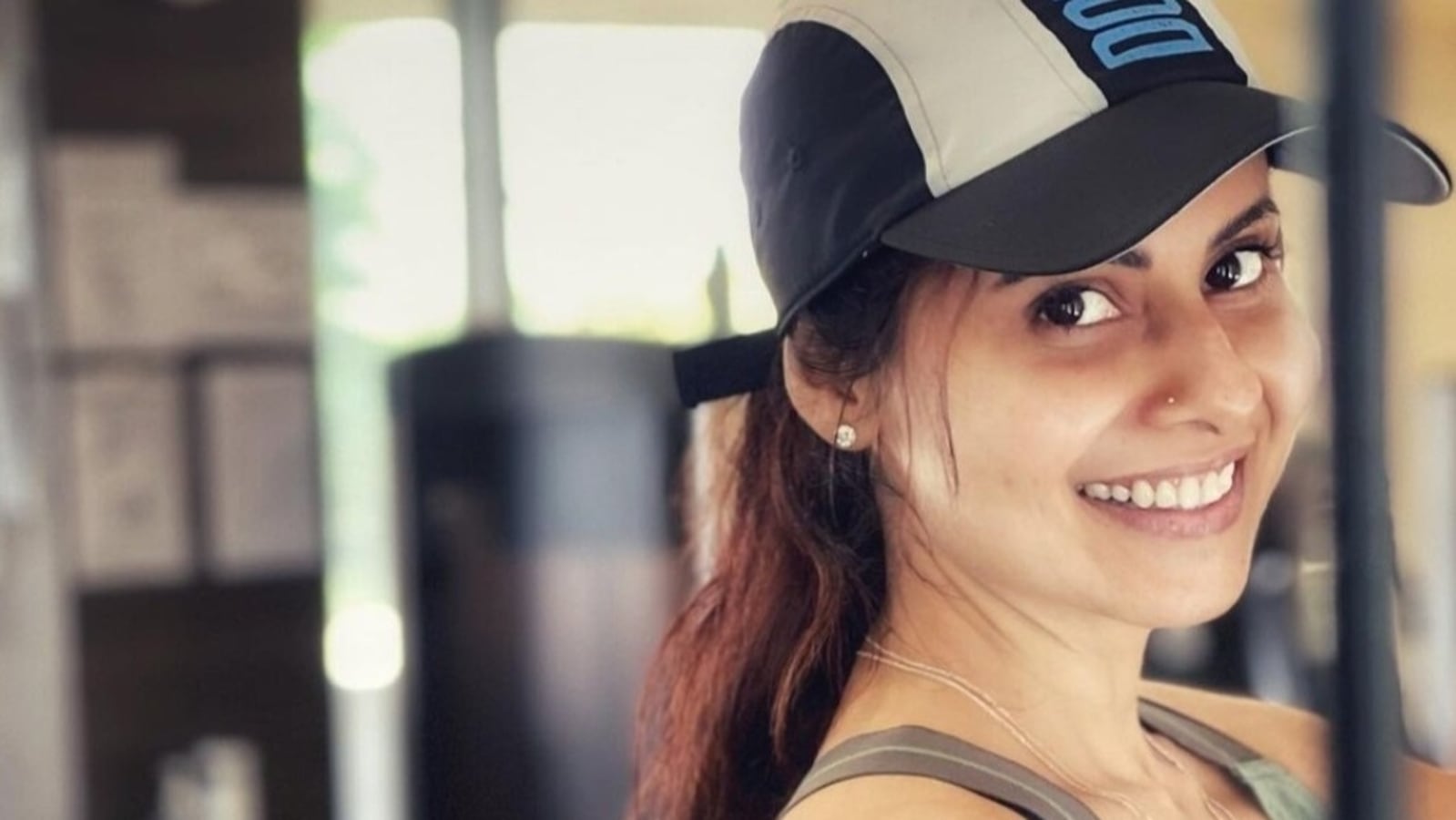 Шави Митал публикува първото селфи във фитнес залата след операция от рак на гърдата.  виж снимката