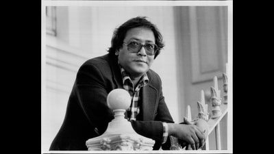Author Shiva Naipaul photographed in Australia on May 25, 1984. (Stuart William MacGladrie/Fairfax Media via Getty Images) Author Shiva Naipaul photographed in Australia on May 25, 1984. (Stuart William MacGladrie/Fairfax Media via Getty Images)
