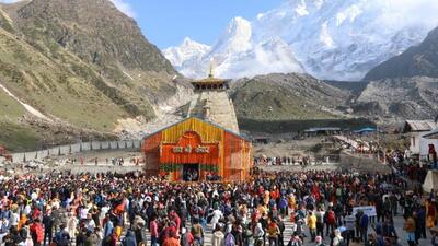 The number of pilgrims reaching the Char Dham has crossed 3 lakhs. (HT Photo)