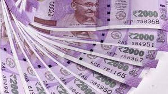 The FIR has been lodged based on the statement of Manjot Singh, 30, of Subhash Nagar; he said that he received a call from a man who introduced himself as an employee of State Bank of India’s Civil Lines Branch (Representative Image/HT File)