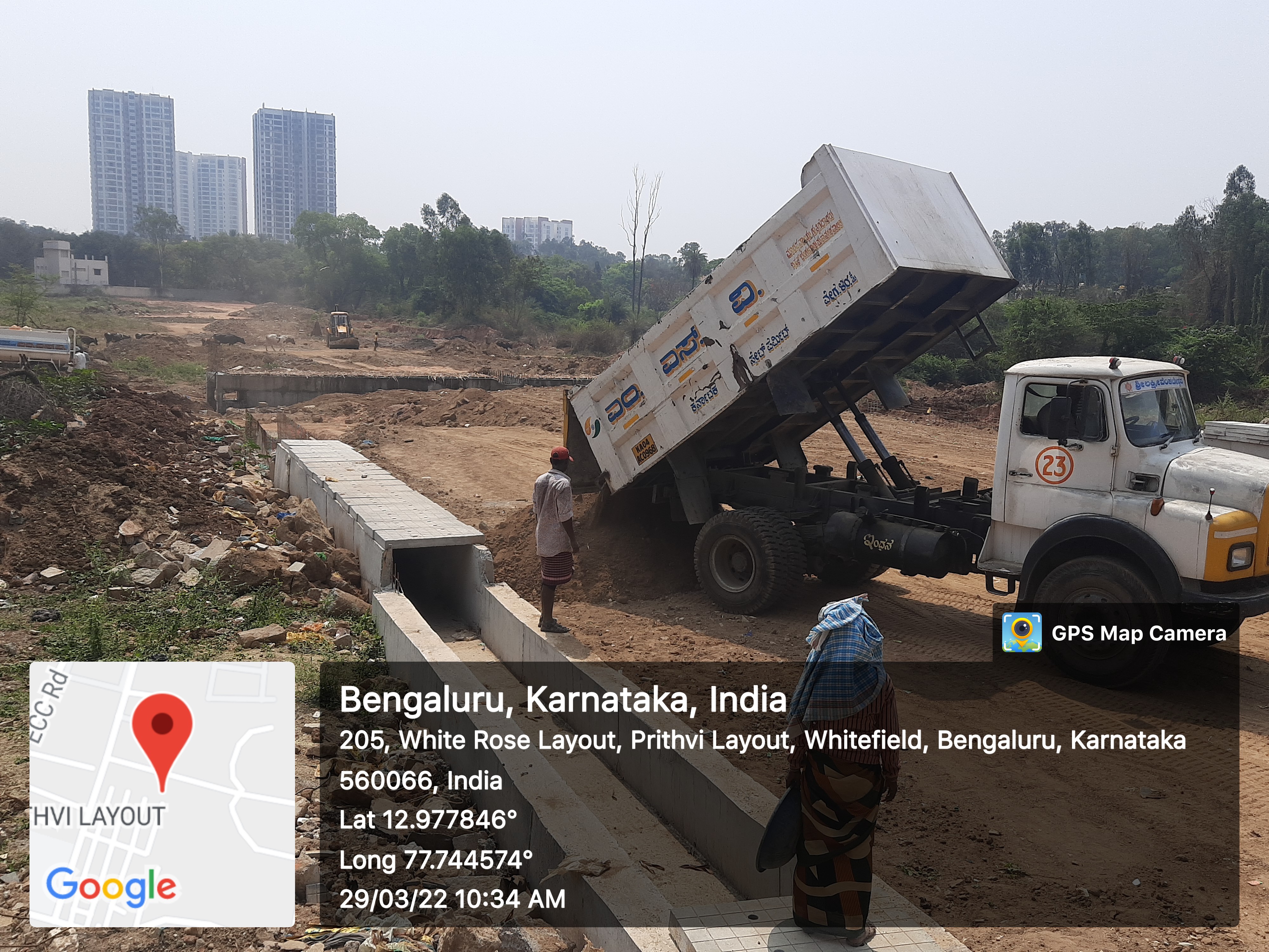 The alleged illegal construction work in the buffer zone of Pattandur Agrahara Lake in Whitefield. (Source: Save Pattandur Agrahara Lake/Twitter)