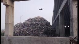 The closure of Barave dry waste transfer station (in pic) has overburdened Umbarde waste processing project, resulting in dry waste piling up on the streets and remaining uncollected in some parts of Kalyan and Dombivli. (For representational purposes only) (HT PHOTO)