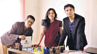 In Squarace, created by Dhirendra Rawat and Ajitesh Sharma with help from Shilpa Sharma, the pieces move as they would in chess, but pace depends on the roll of the die. In Squarace, created by Dhirendra Rawat and Ajitesh Sharma with help from Shilpa Sharma, the pieces move as they would in chess, but pace depends on the roll of the die.