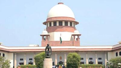 The Supreme Court on Friday permitted the Bihar government to demolish the 18th century Patna Collectorate building that was once used by the British as a godown to store opium. (HT PHOTO.) The Supreme Court on Friday permitted the Bihar government to demolish the 18th century Patna Collectorate building that was once used by the British as a godown to store opium. (HT PHOTO.)