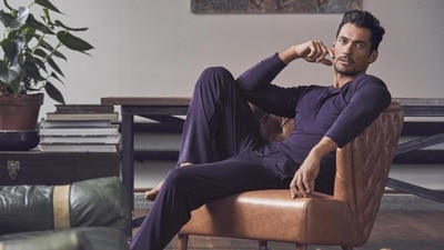 Loungewear fashion tips for men: Here's how to give sleepwear pyjamas a casual sexy spin when stepping out (Twitter/ESEscapist) Loungewear fashion tips for men: Here's how to give sleepwear pyjamas a casual sexy spin when stepping out (Twitter/ESEscapist)